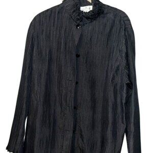 Emmelle XL Black Crinkle Textured Button-Up Blouse With Ruffle Collar